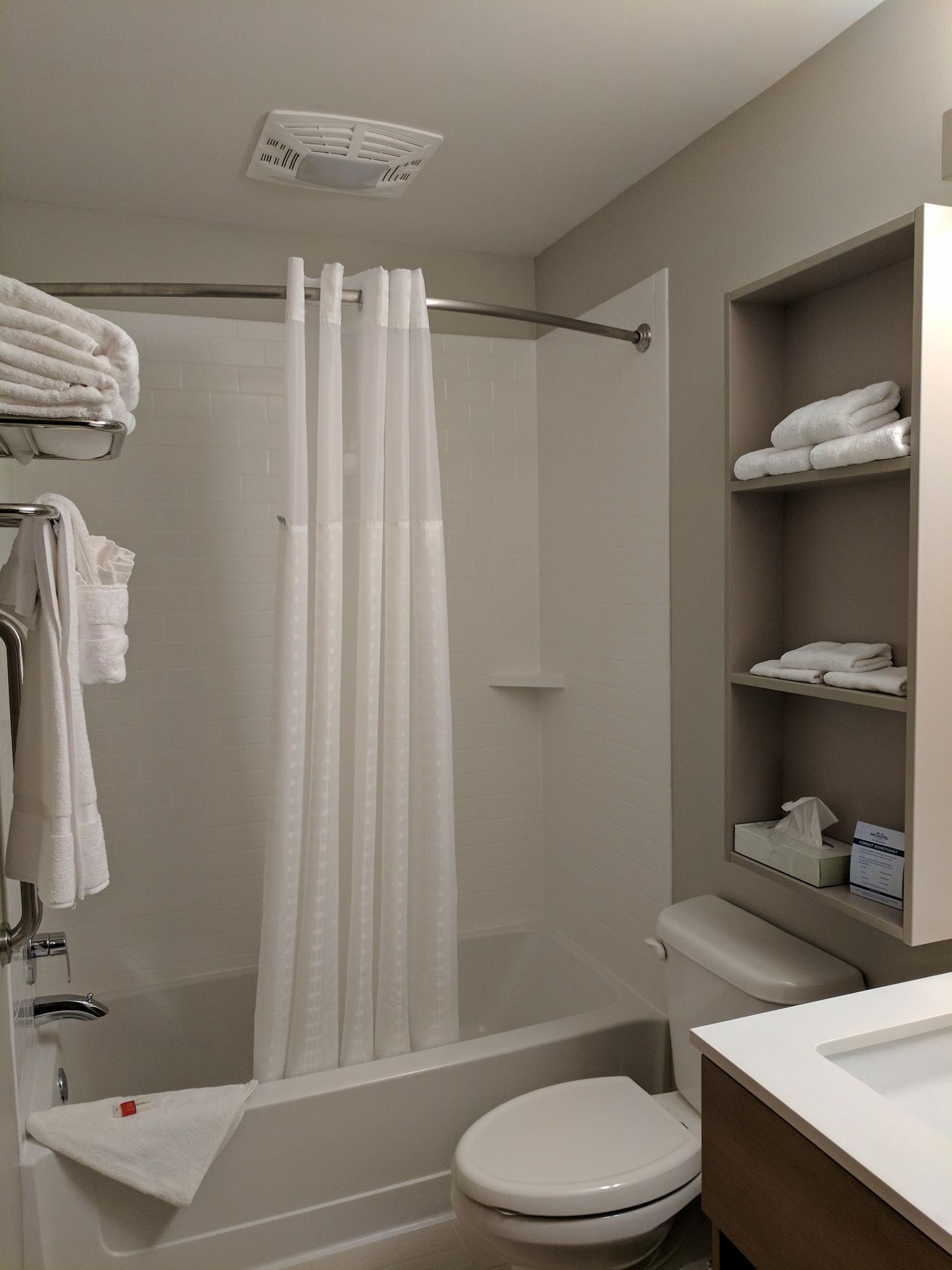 Microtel & By Wyndham 3*