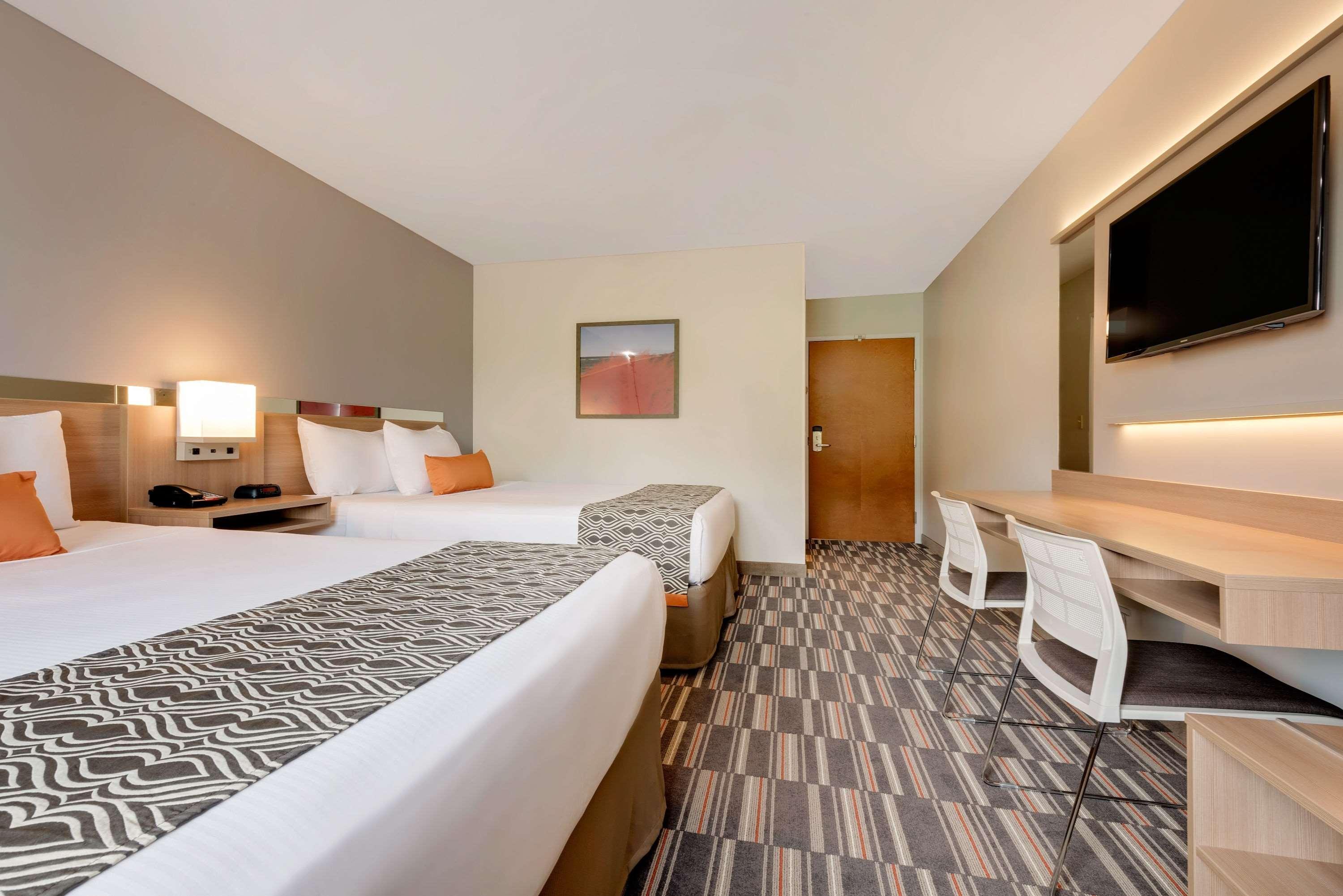 Microtel & By Wyndham 3*