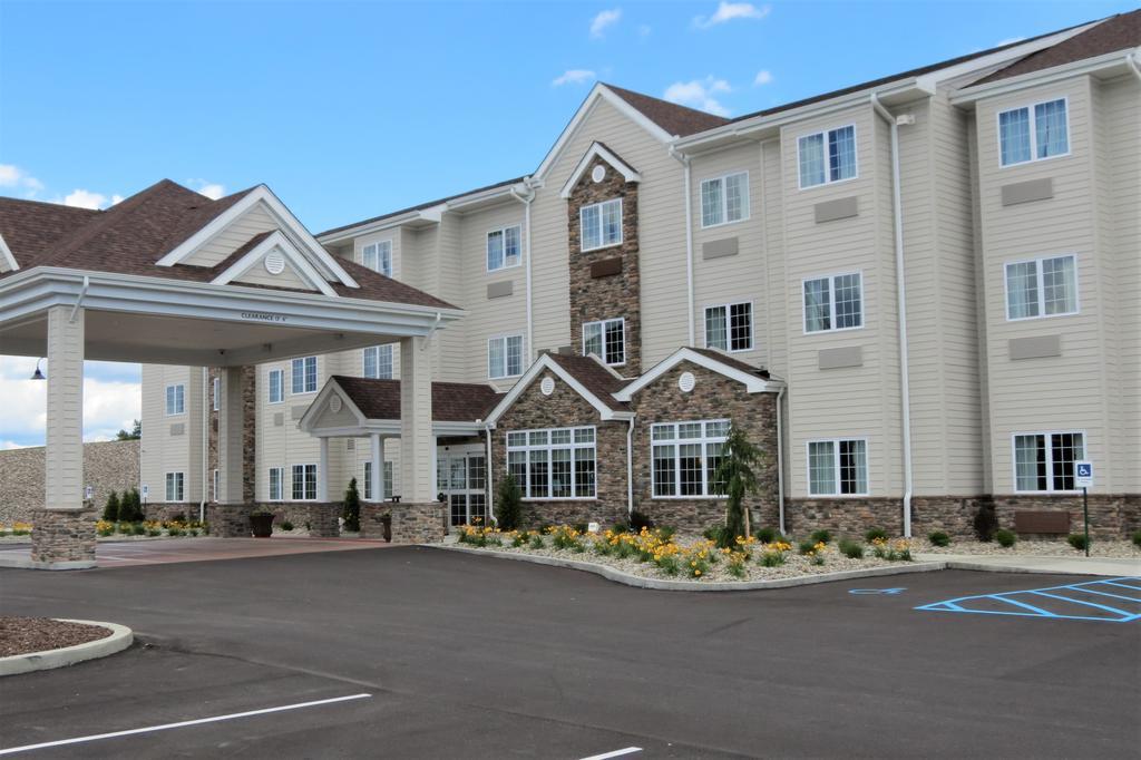 Microtel & By Wyndham Hotel Clarion